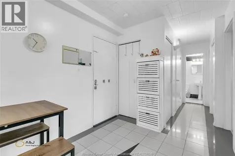 6311 Thornberry Crescent Windsor ON N8T 3A5