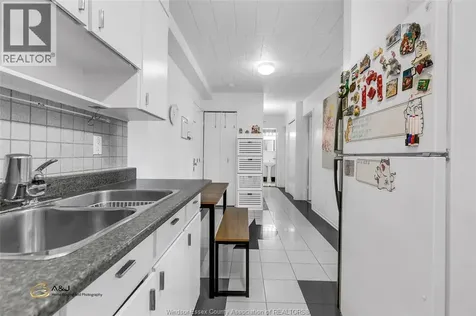 6311 Thornberry Crescent Windsor ON N8T 3A5