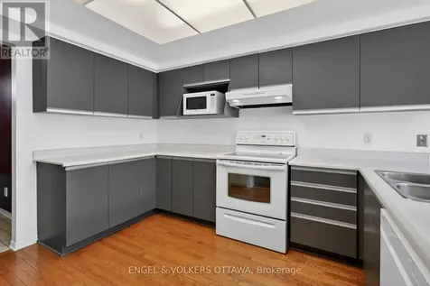 6592 Windsong Avenue Ottawa ON K1C 6M9