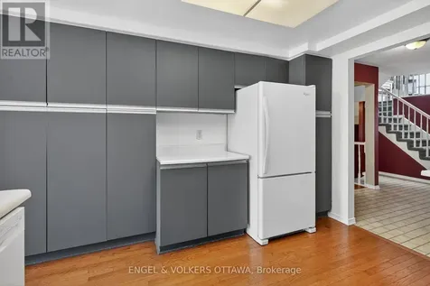 6592 Windsong Avenue Ottawa ON K1C 6M9