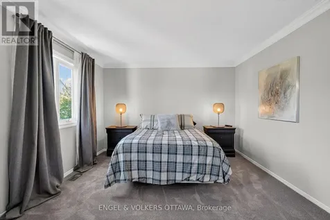 6592 Windsong Avenue Ottawa ON K1C 6M9