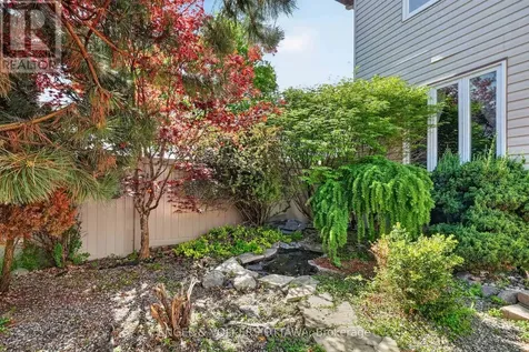 6592 Windsong Avenue Ottawa ON K1C 6M9