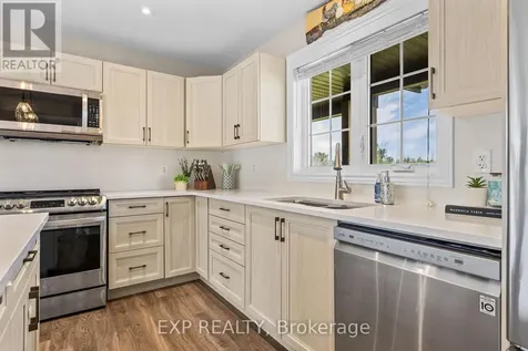 4153 Roger Stevens Drive Montague ON K7A 4S6