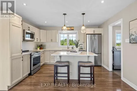 4153 Roger Stevens Drive Montague ON K7A 4S6
