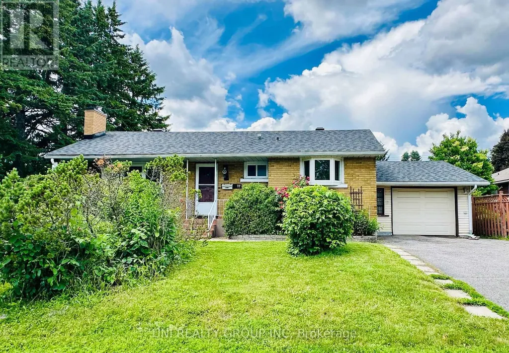 77 Meadowlands Drive Ottawa ON K2G 2R9