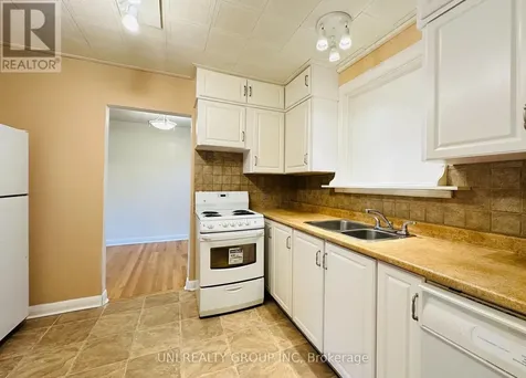 77 Meadowlands Drive Ottawa ON K2G 2R9