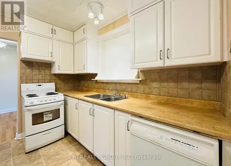 77 Meadowlands Drive Ottawa ON K2G 2R9