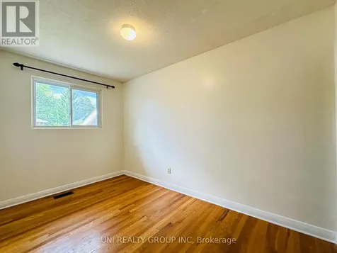77 Meadowlands Drive Ottawa ON K2G 2R9