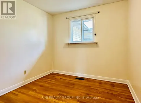 77 Meadowlands Drive Ottawa ON K2G 2R9