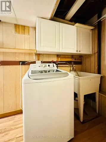 77 Meadowlands Drive Ottawa ON K2G 2R9