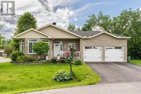 997 Ada Barrington Private Ottawa ON K4P 0A7