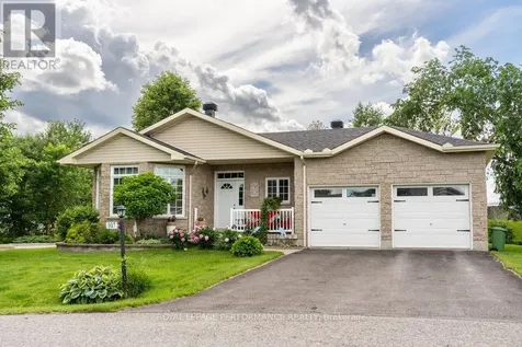 997 Ada Barrington Private Ottawa ON K4P 0A7