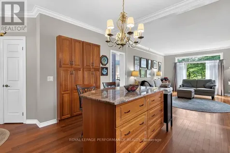 997 Ada Barrington Private Ottawa ON K4P 0A7