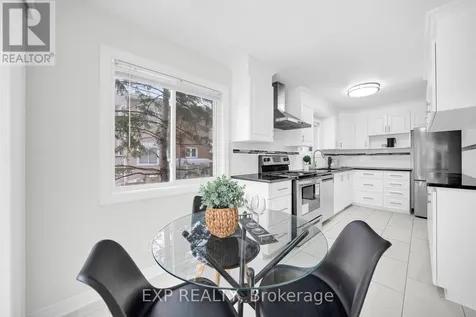 14 Sandcliffe Terrace Ottawa ON K2G 5X1