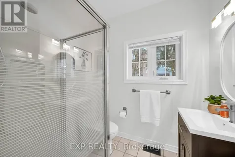 14 Sandcliffe Terrace Ottawa ON K2G 5X1