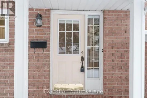 14 Sandcliffe Terrace Ottawa ON K2G 5X1