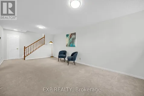 14 Sandcliffe Terrace Ottawa ON K2G 5X1