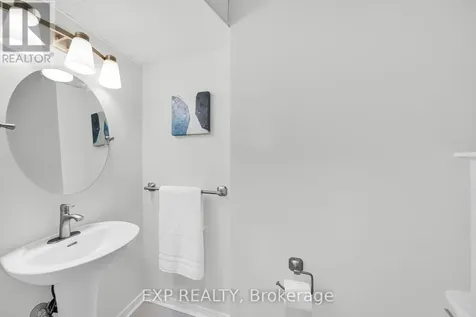 14 Sandcliffe Terrace Ottawa ON K2G 5X1