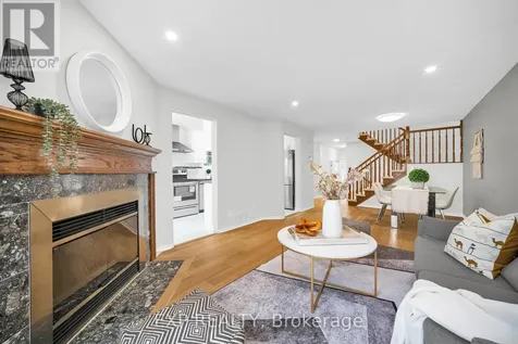 14 Sandcliffe Terrace Ottawa ON K2G 5X1