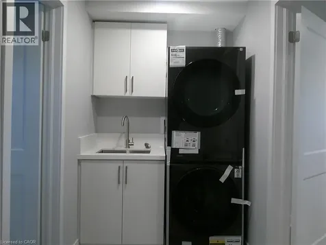 332 King Street East Stoney Creek ON L8G 1M4