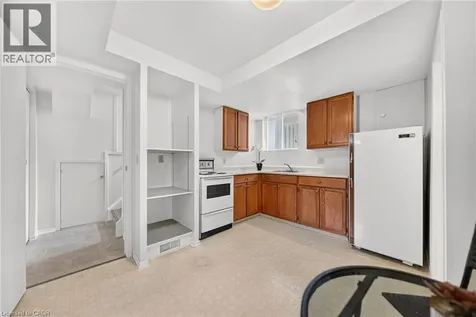 120 Arrowhead Crescent Kitchener ON N2P 1B9