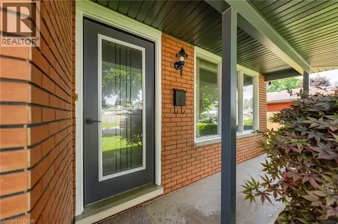 120 Arrowhead Crescent Kitchener ON N2P 1B9