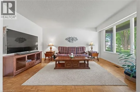 120 Arrowhead Crescent Kitchener ON N2P 1B9