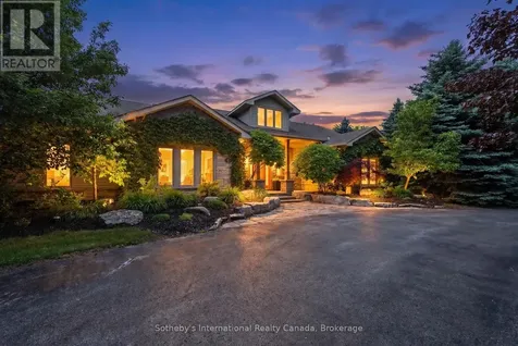 2 Evergreen Road Collingwood ON L9Y 5A8