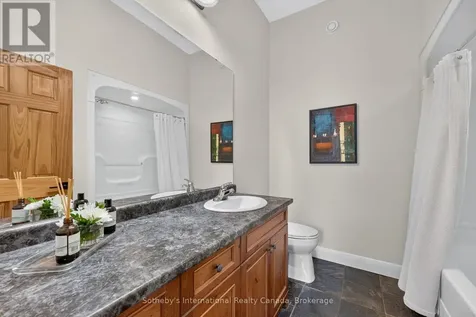 2 Evergreen Road Collingwood ON L9Y 5A8