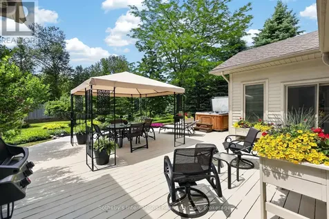 2 Evergreen Road Collingwood ON L9Y 5A8