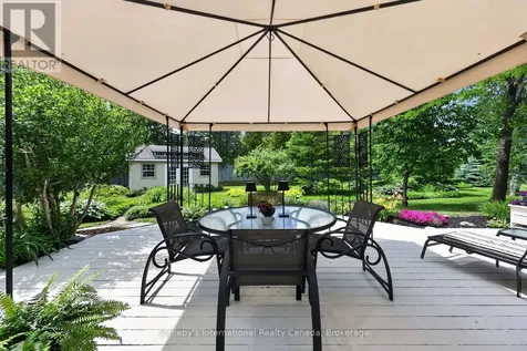 2 Evergreen Road Collingwood ON L9Y 5A8