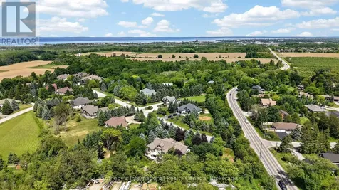 2 Evergreen Road Collingwood ON L9Y 5A8
