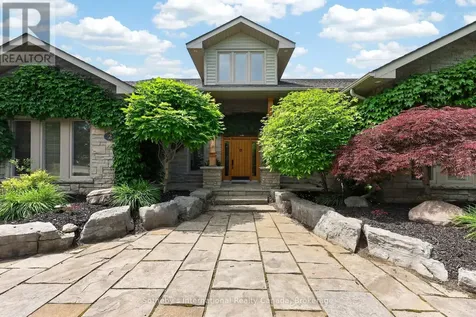 2 Evergreen Road Collingwood ON L9Y 5A8