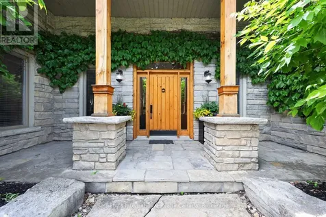 2 Evergreen Road Collingwood ON L9Y 5A8