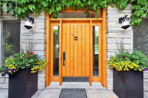 2 Evergreen Road Collingwood ON L9Y 5A8