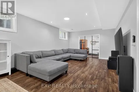16 Gouda Place Cambridge ON N1P 0B1