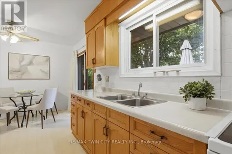 118 Wilfred Avenue Kitchener ON N2A 1X1