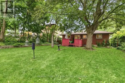 118 Wilfred Avenue Kitchener ON N2A 1X1