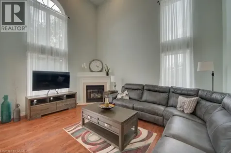 23 Stoneman Court Cambridge ON N1P 1C9