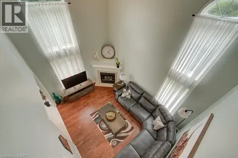 23 Stoneman Court Cambridge ON N1P 1C9