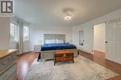 23 Stoneman Court Cambridge ON N1P 1C9
