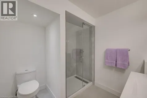 23 Stoneman Court Cambridge ON N1P 1C9