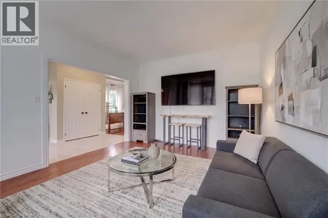 23 Stoneman Court Cambridge ON N1P 1C9