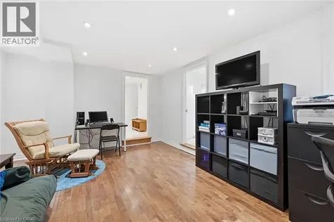 712 Auburn Crescent Burlington ON L7L 5B2