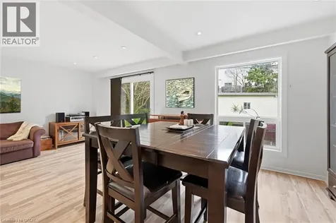 712 Auburn Crescent Burlington ON L7L 5B2