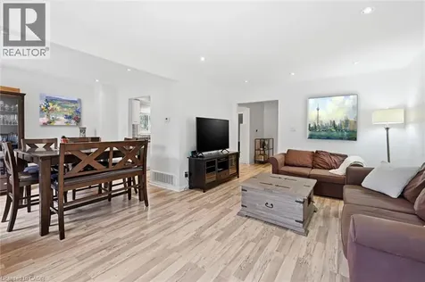 712 Auburn Crescent Burlington ON L7L 5B2