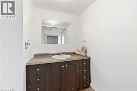 712 Auburn Crescent Burlington ON L7L 5B2