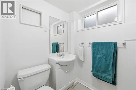 712 Auburn Crescent Burlington ON L7L 5B2