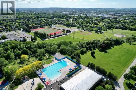 712 Auburn Crescent Burlington ON L7L 5B2