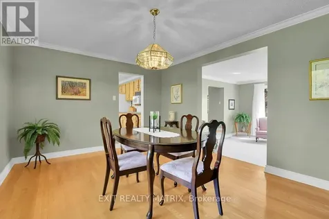 1340 Cuthbert Way Ottawa ON K4P 1A4
